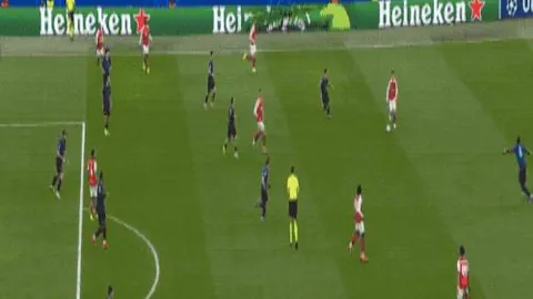 中国男篮大胜日本42分，内线双塔联手砍下28分12板！